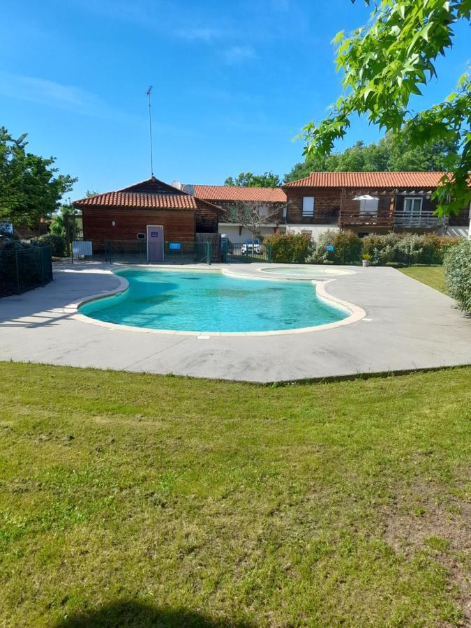 Appartement Les Terrasses Du Lac Aureilhan  Dış mekan fotoğraf